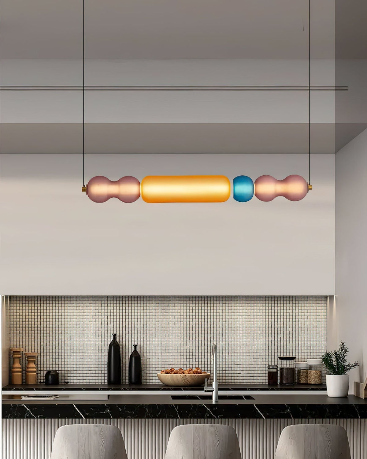 Lioririse hanglamp met gekleurde glas modern