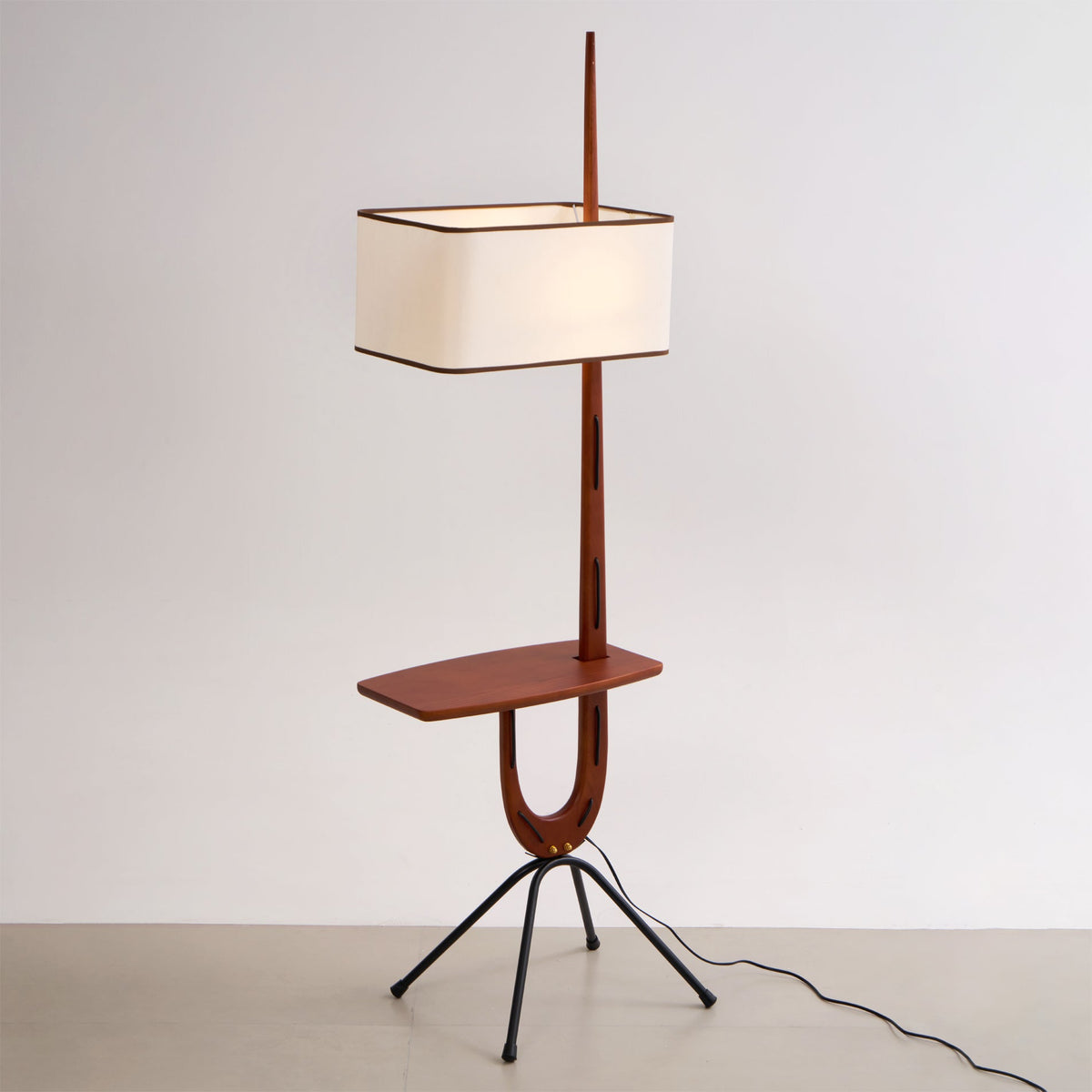 Vemara Mid Century Houten vloerlamp