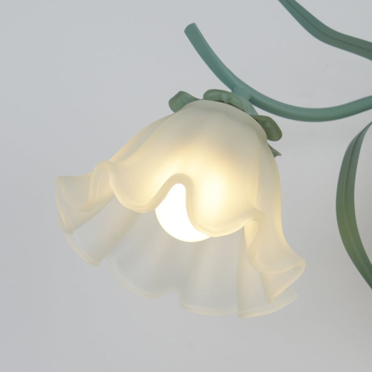 Oly Premium Noordse kunst Flared wandlamp met glazen kap