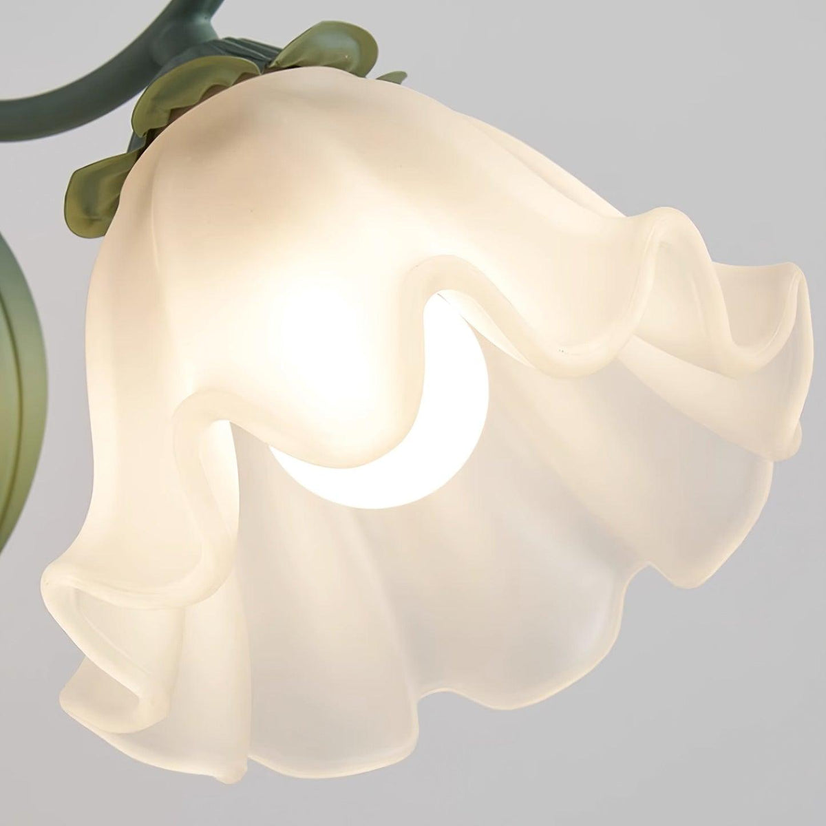 Vintage wandlamp met bloemmotief in glas voor slaapkamer en woonkamer