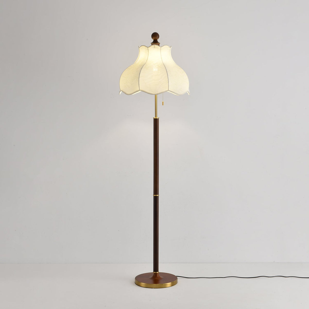 Tulfa Vintage Houten vloerlamp