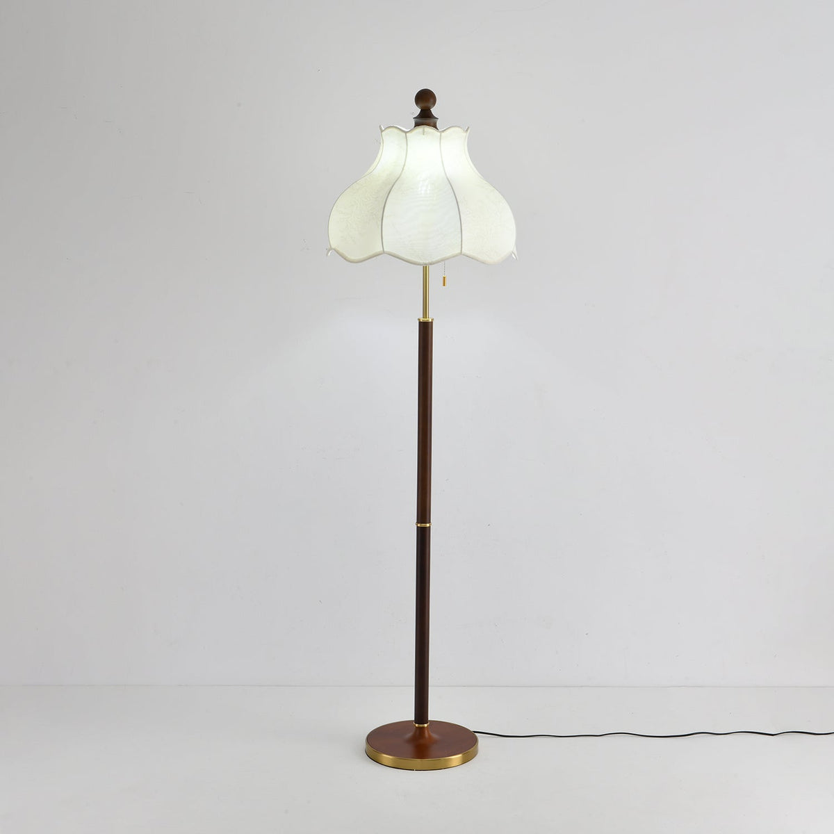 Tulfa Vintage Houten vloerlamp