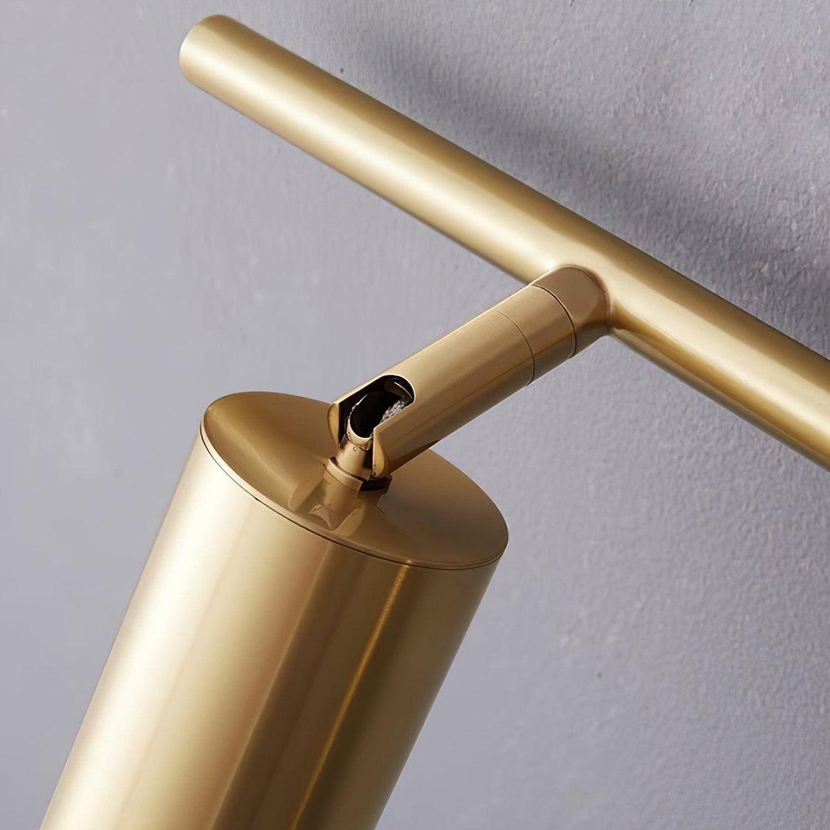 Grover draaibare messing wandlamp