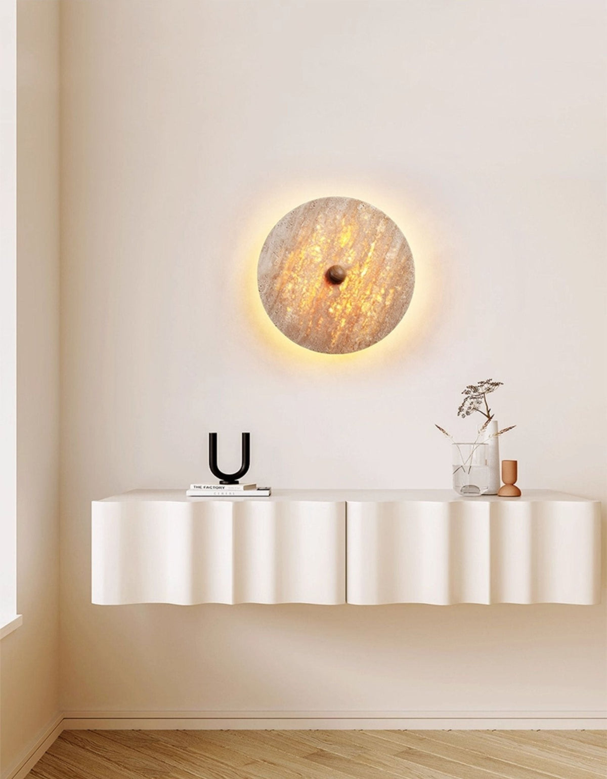 Valisine ronde travertin wandlamp