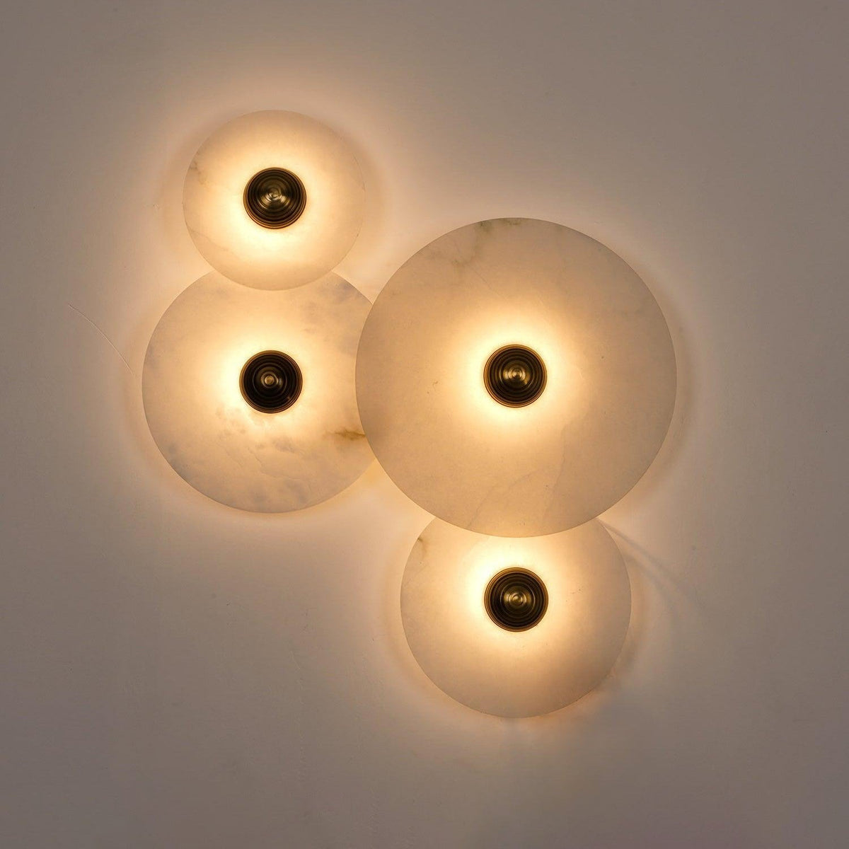 Apollo ronde albasten wandlamp