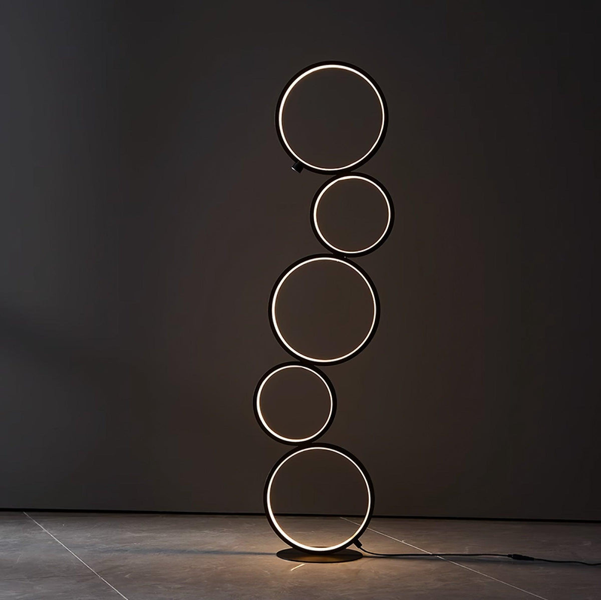 Noroaine vloerlamp