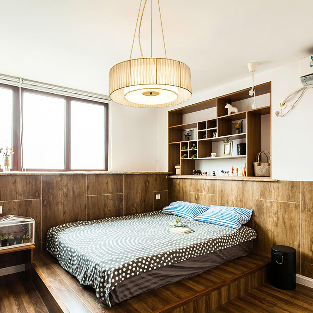 Leo Moderne hanglamp van beige en chroom