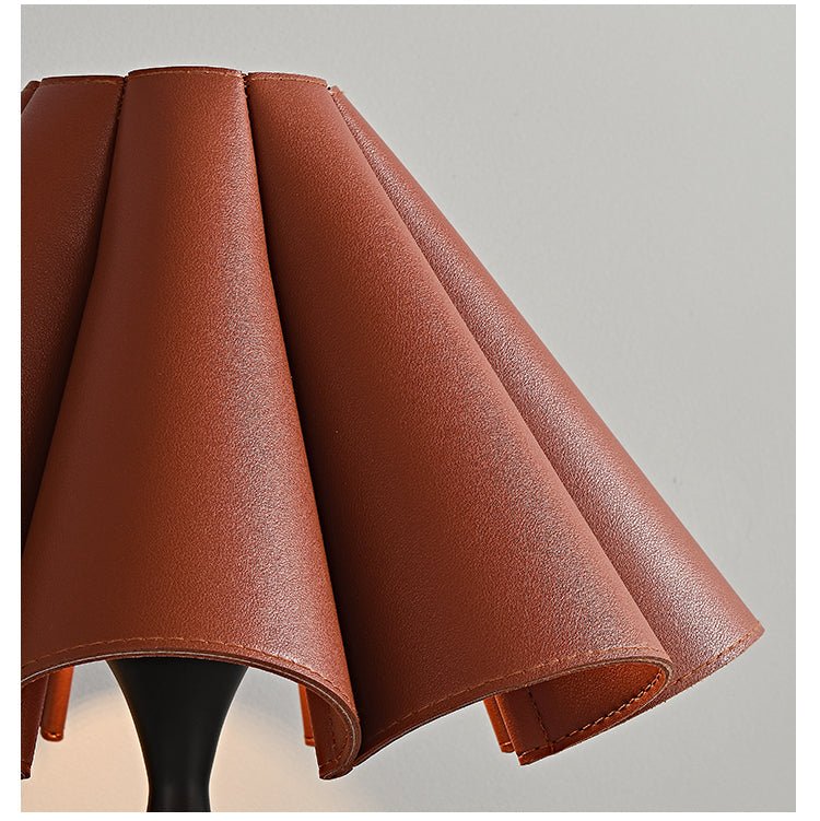 Saddle Stitch Leer tafellamp