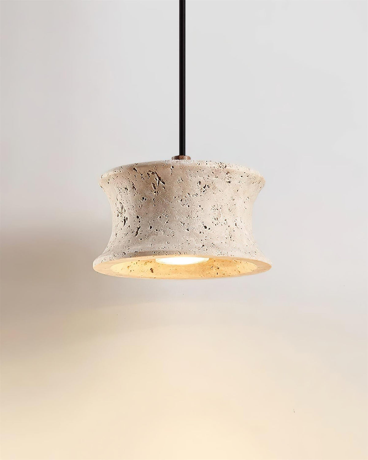 Noreria hanglamp travertin sculpturaal