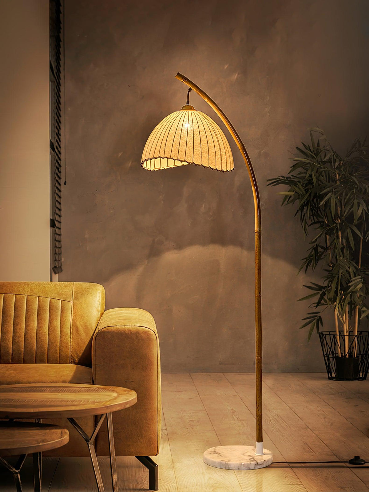 Liveno Minimalistische vloerlamp van marmer