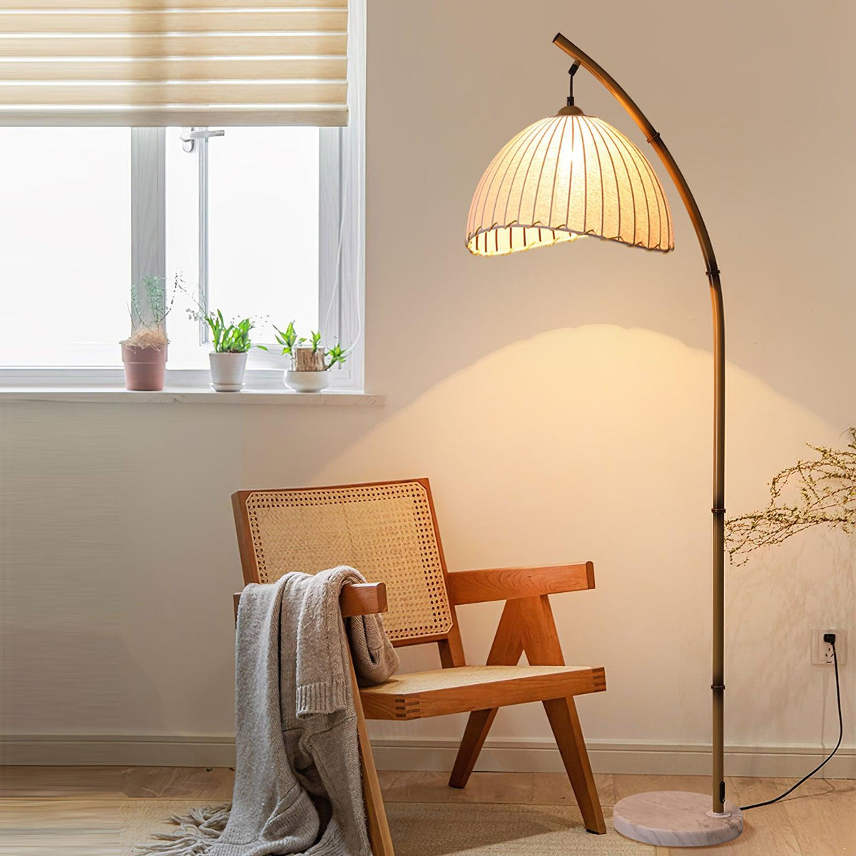 Liveno Minimalistische vloerlamp van marmer
