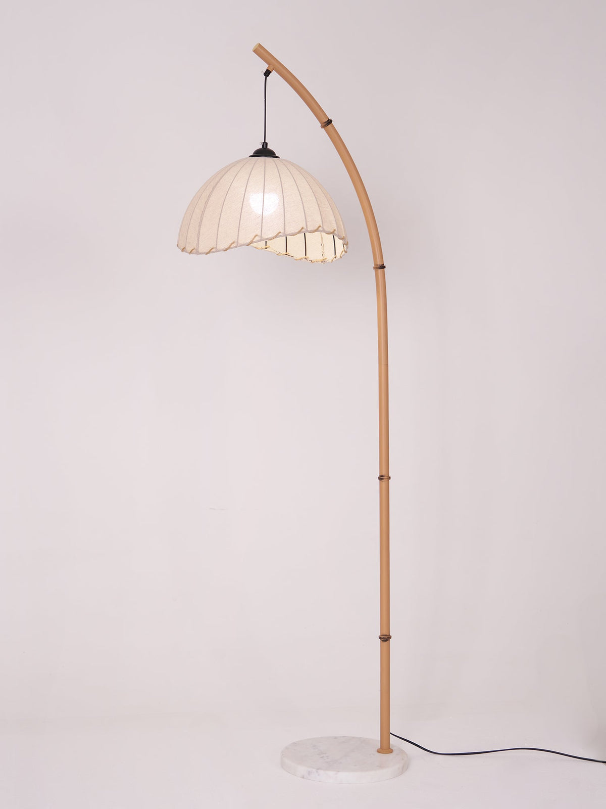 Liveno Minimalistische vloerlamp van marmer