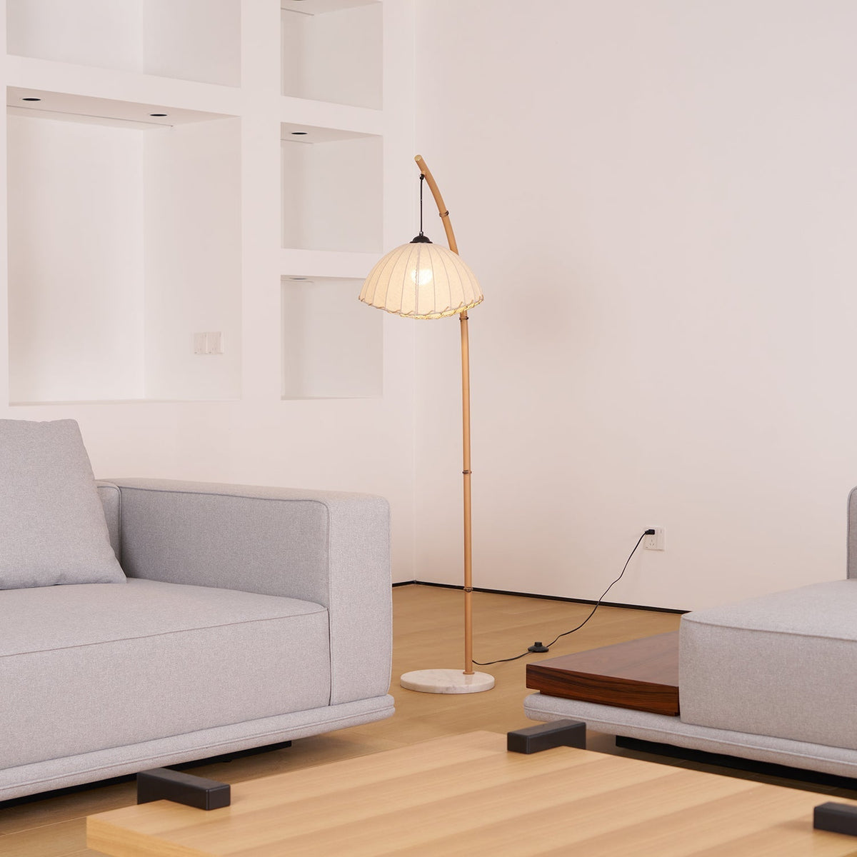 Liveno Minimalistische vloerlamp van marmer