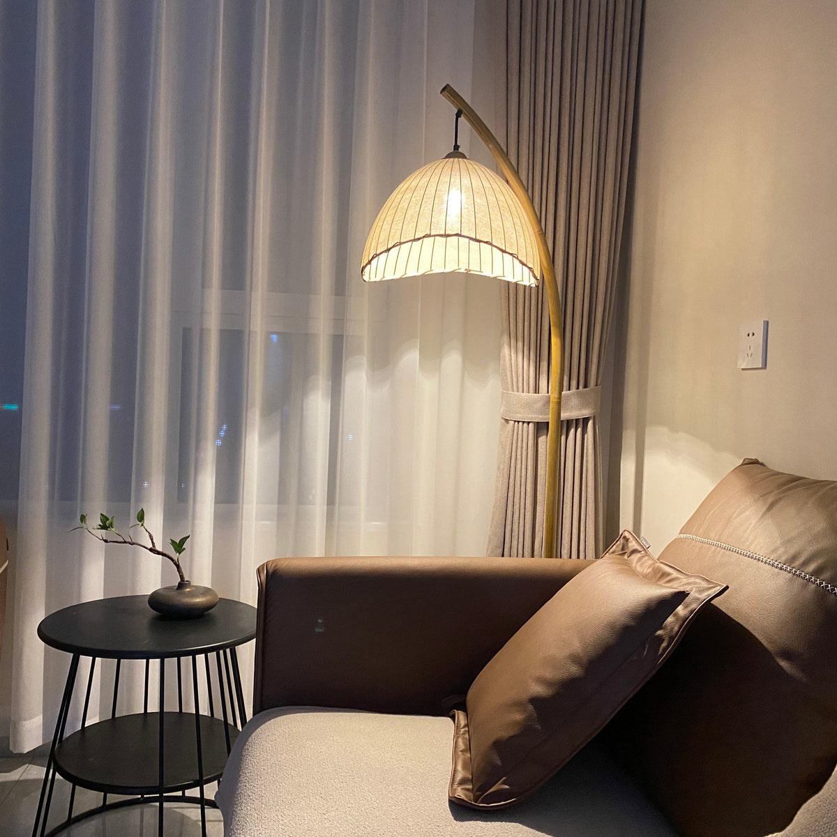 Liveno Minimalistische vloerlamp van marmer