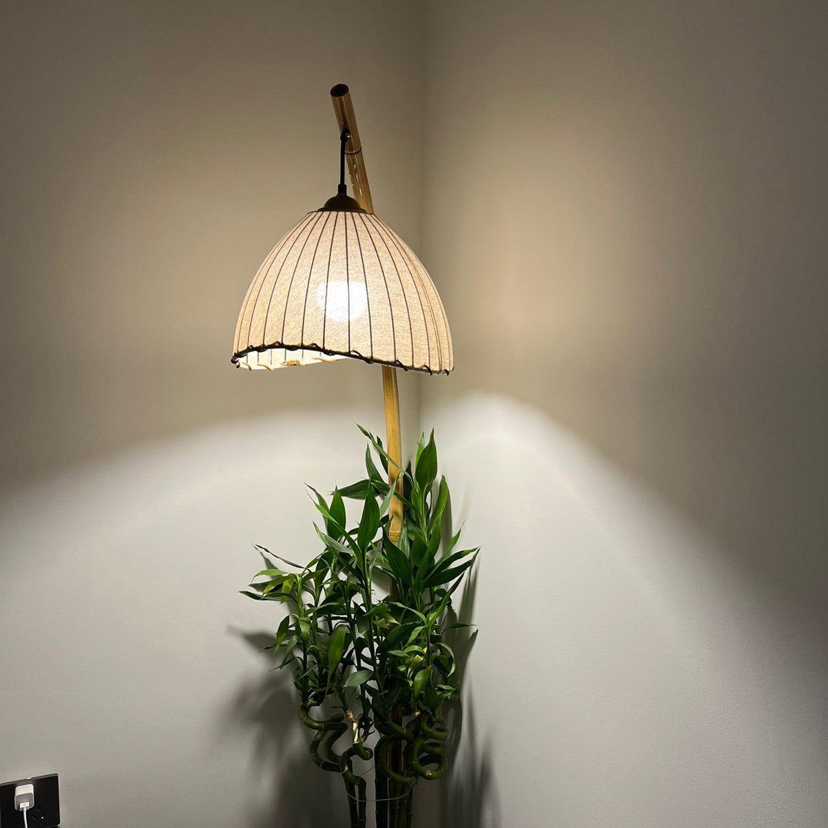 Liveno Minimalistische vloerlamp van marmer
