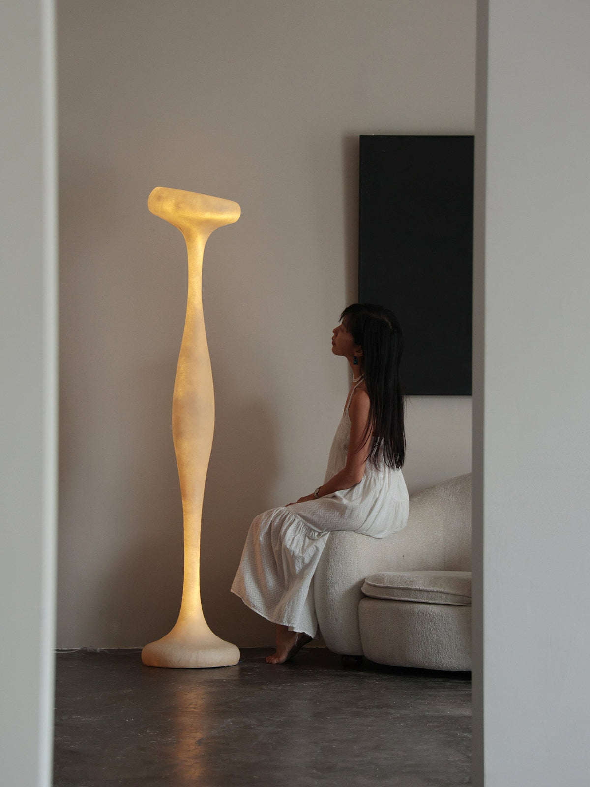 Sorenne sculpturale hoge vloerlamp