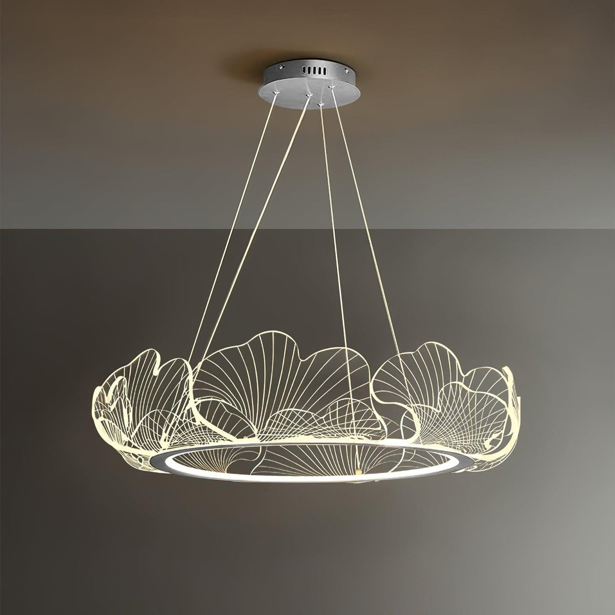 Lucisora hanglamp met mat acryl en bloemblaadring