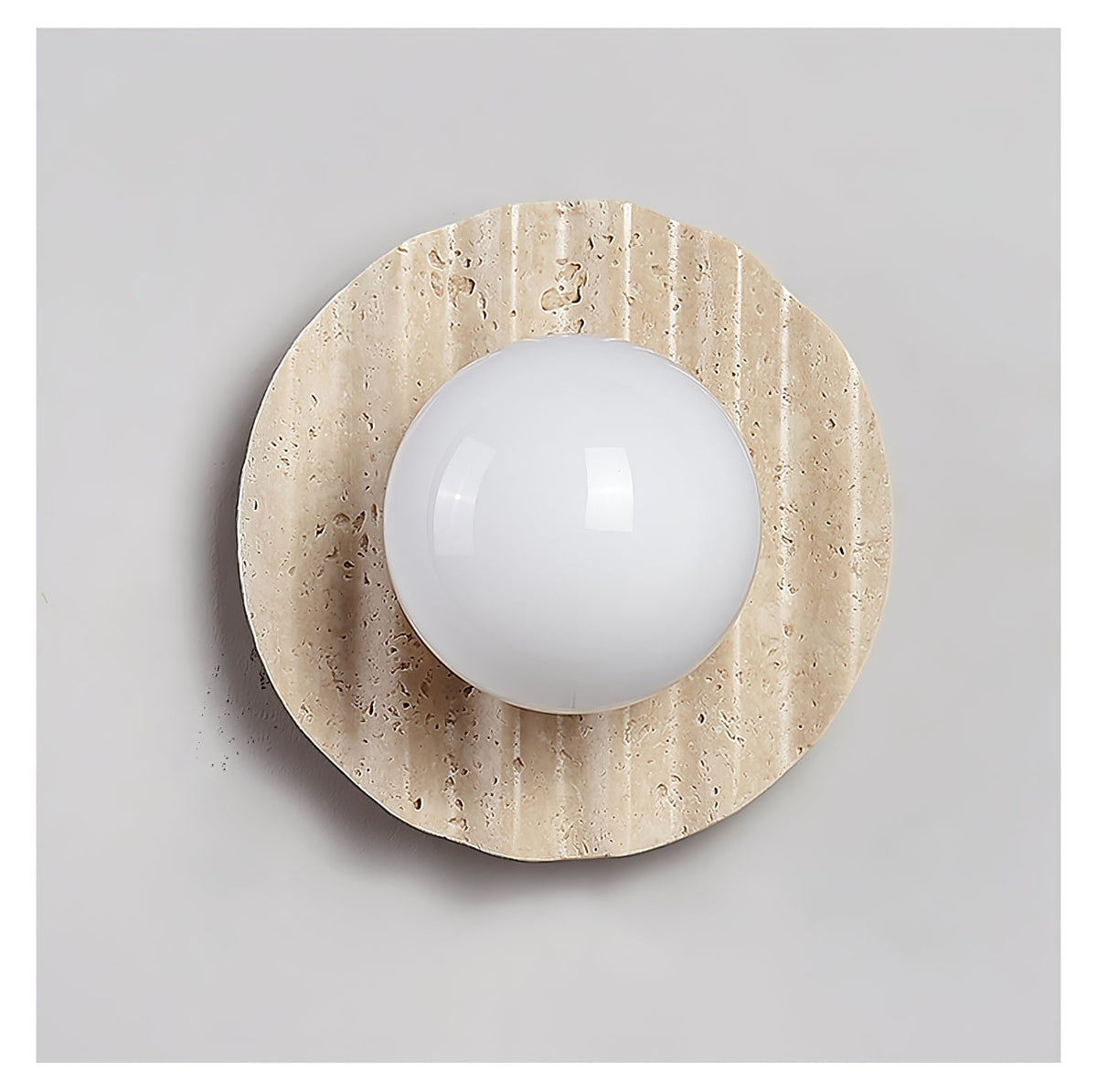 Aluk wandlamp in Geel travertin