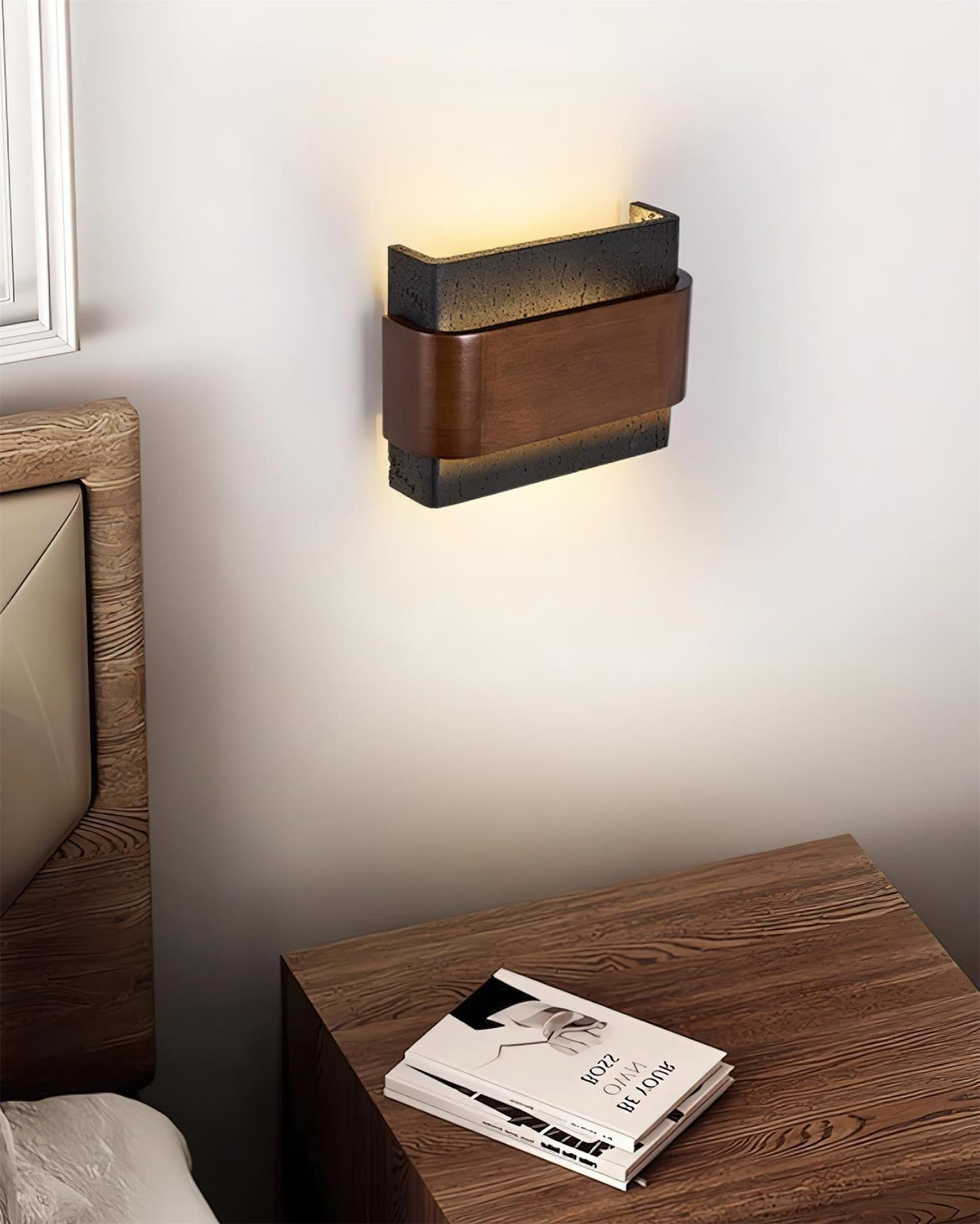 Valeneria travertin wandlamp met houten afwerking in boogvorm