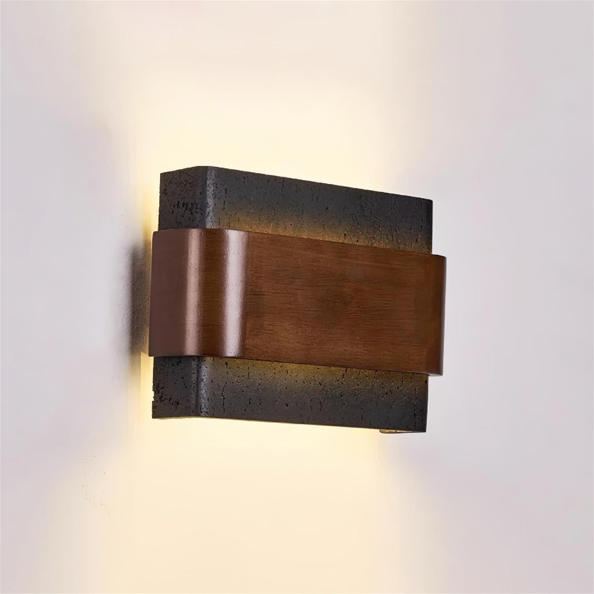 Valeneria travertin wandlamp met houten afwerking in boogvorm