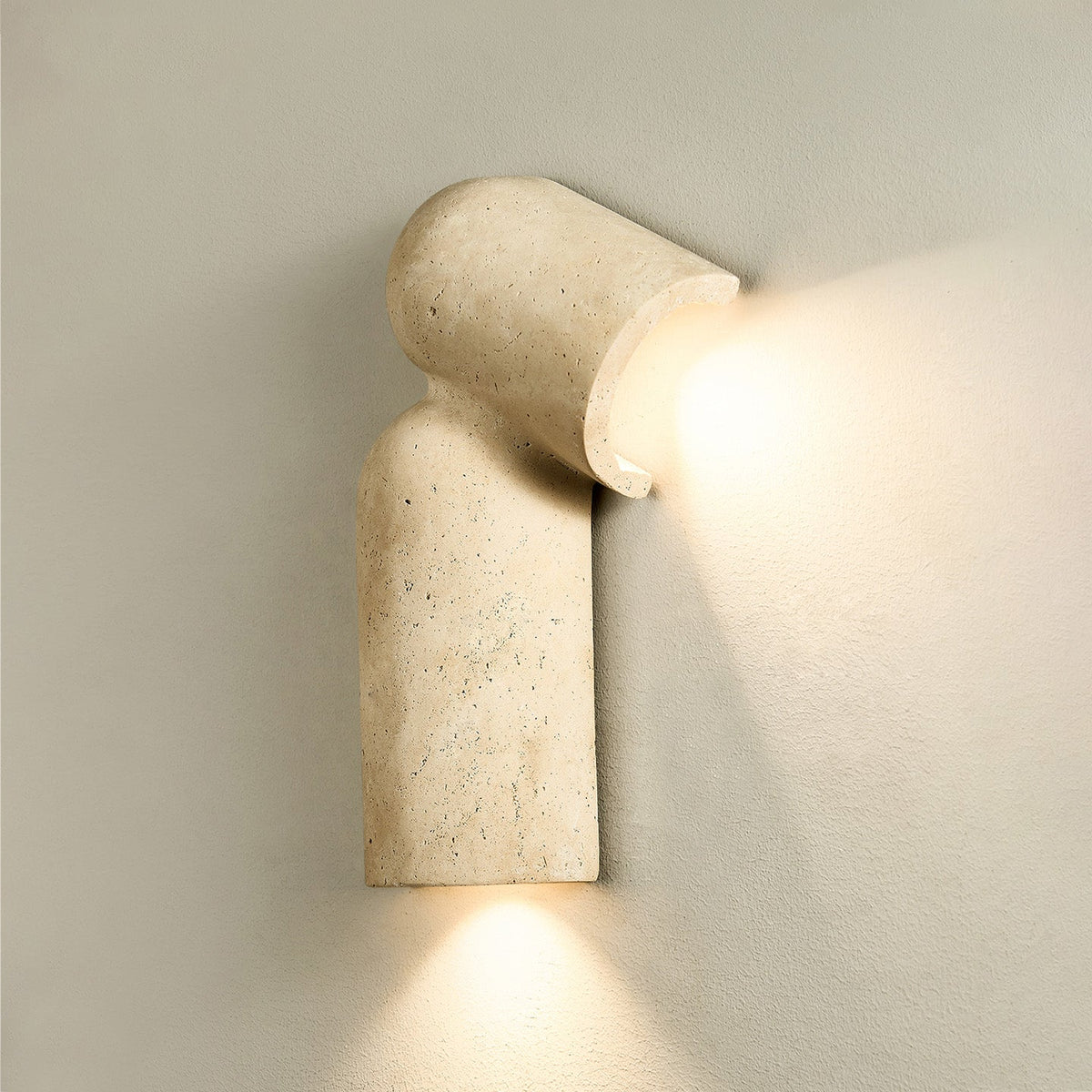 Alma wandlamp in geel travertin