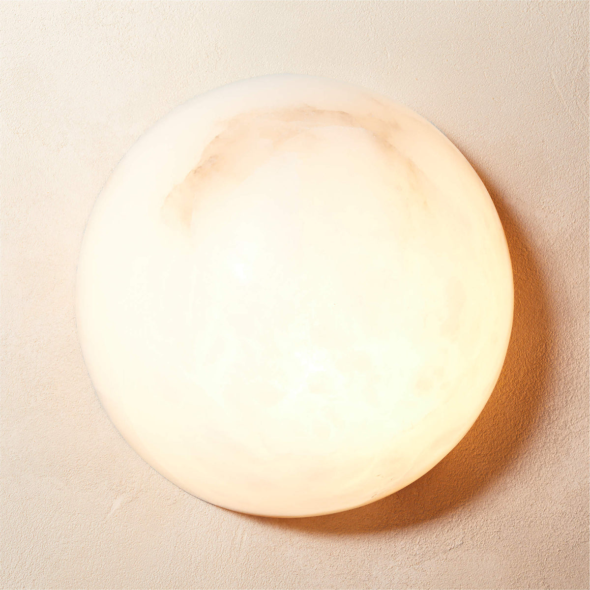 Elvar halfronde minimalistische plafondlamp van albast