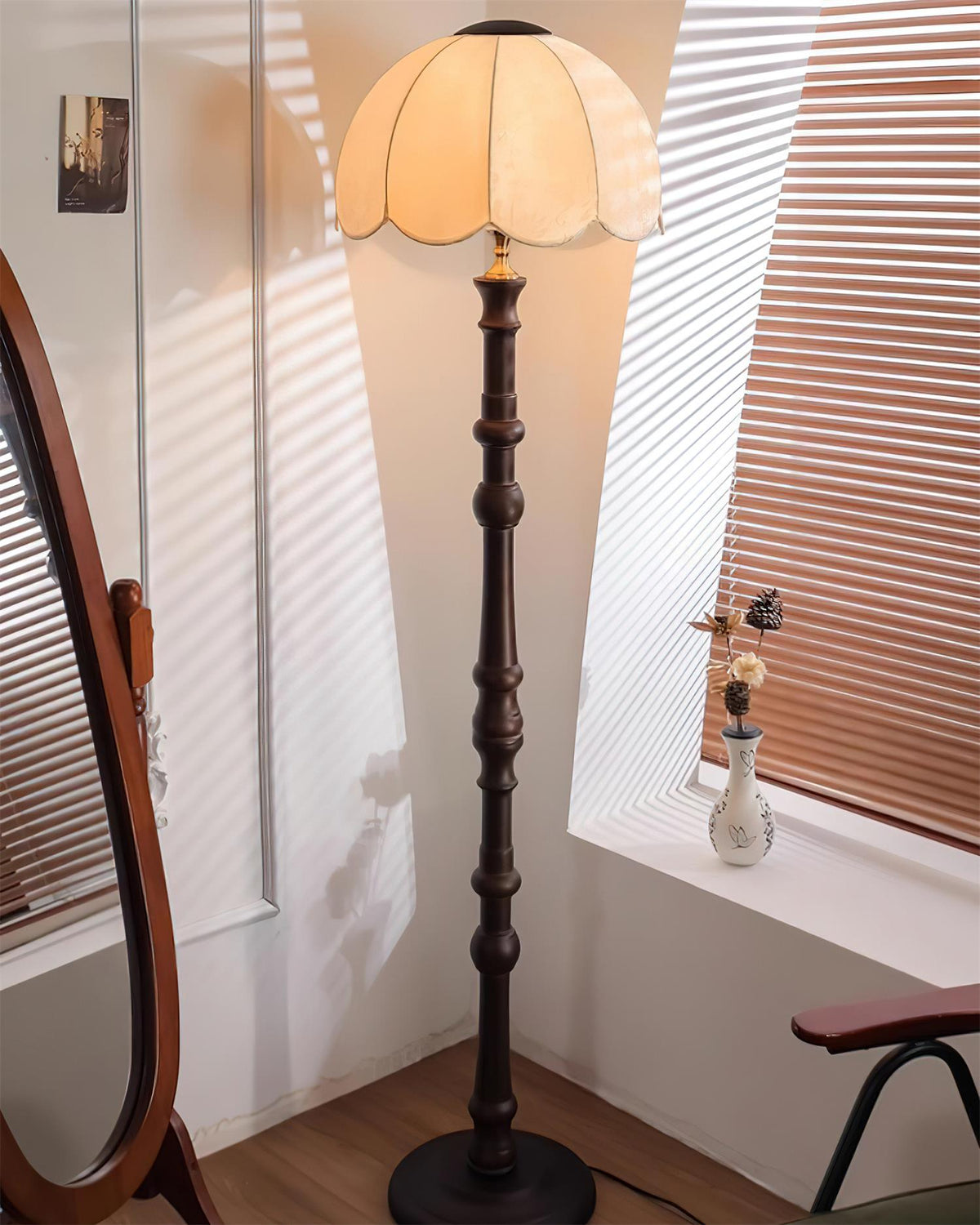Viraoella vloerlamp