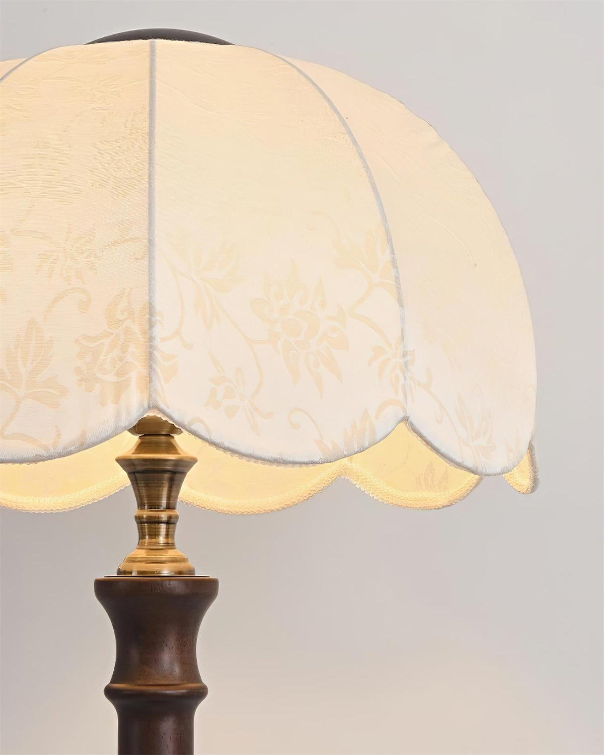 Viraoella vloerlamp
