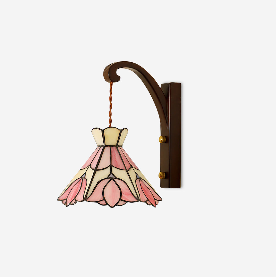Wandlamp houten behuizing Tiffany glazen kap roze bloemmotief vintage kunst