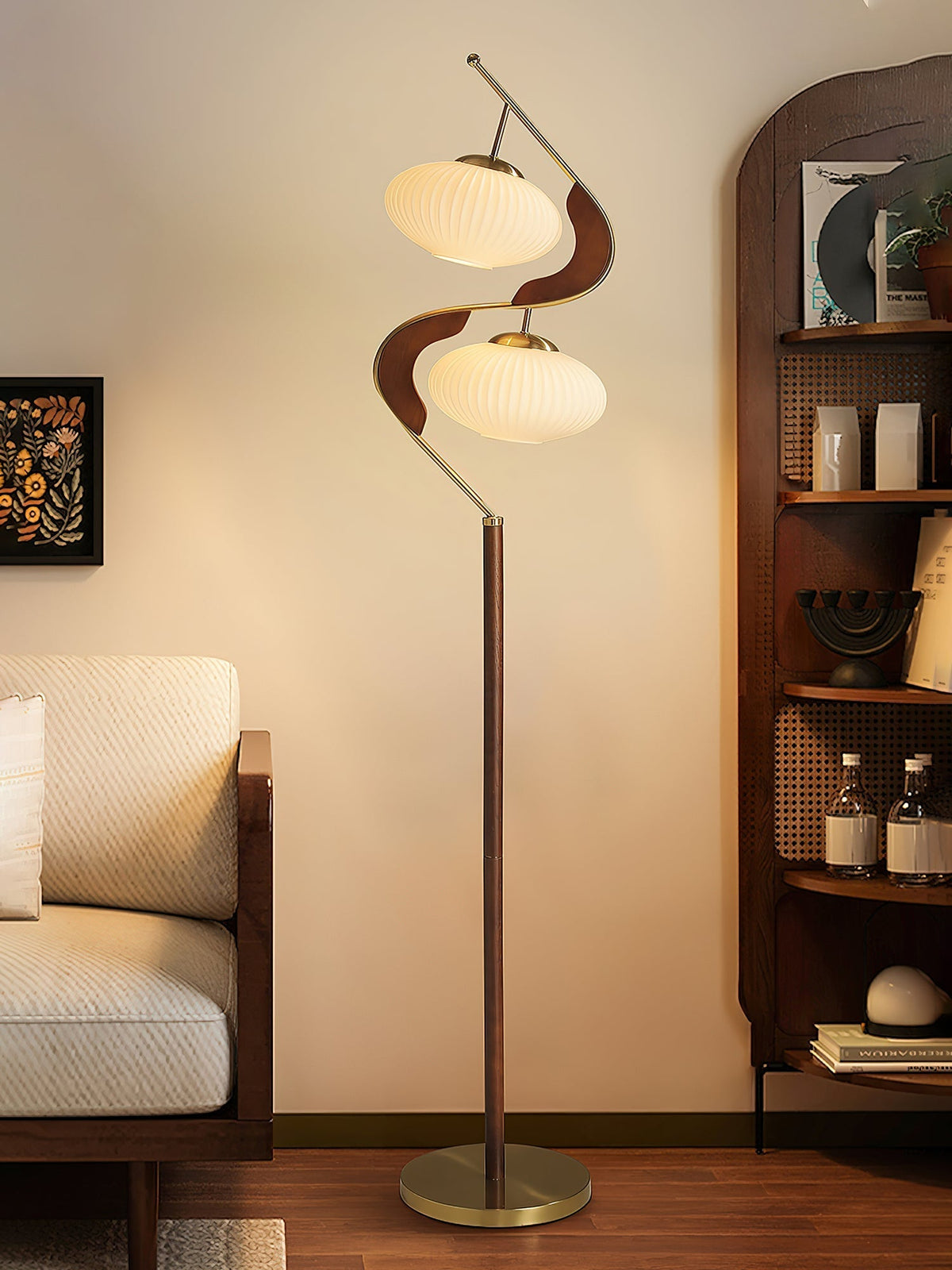 Miruaya moderne vloerlamp in walnootkleur en goud