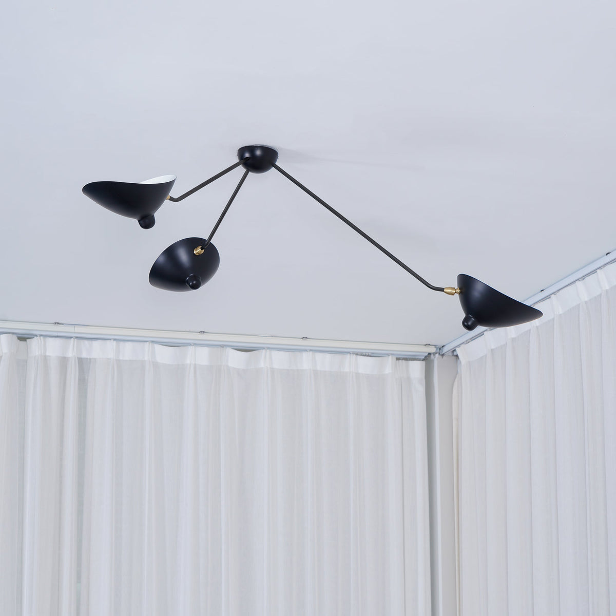 Elaoraine plafondlamp driearm zwart sculpturaal