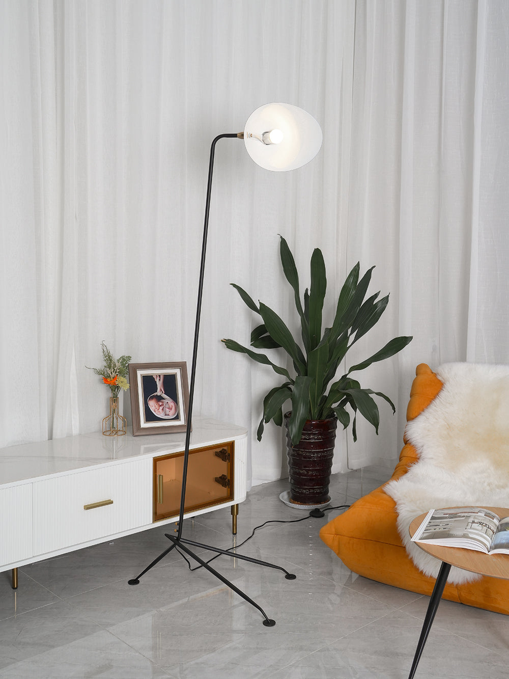 Nellie Minimalistische vloerlamp