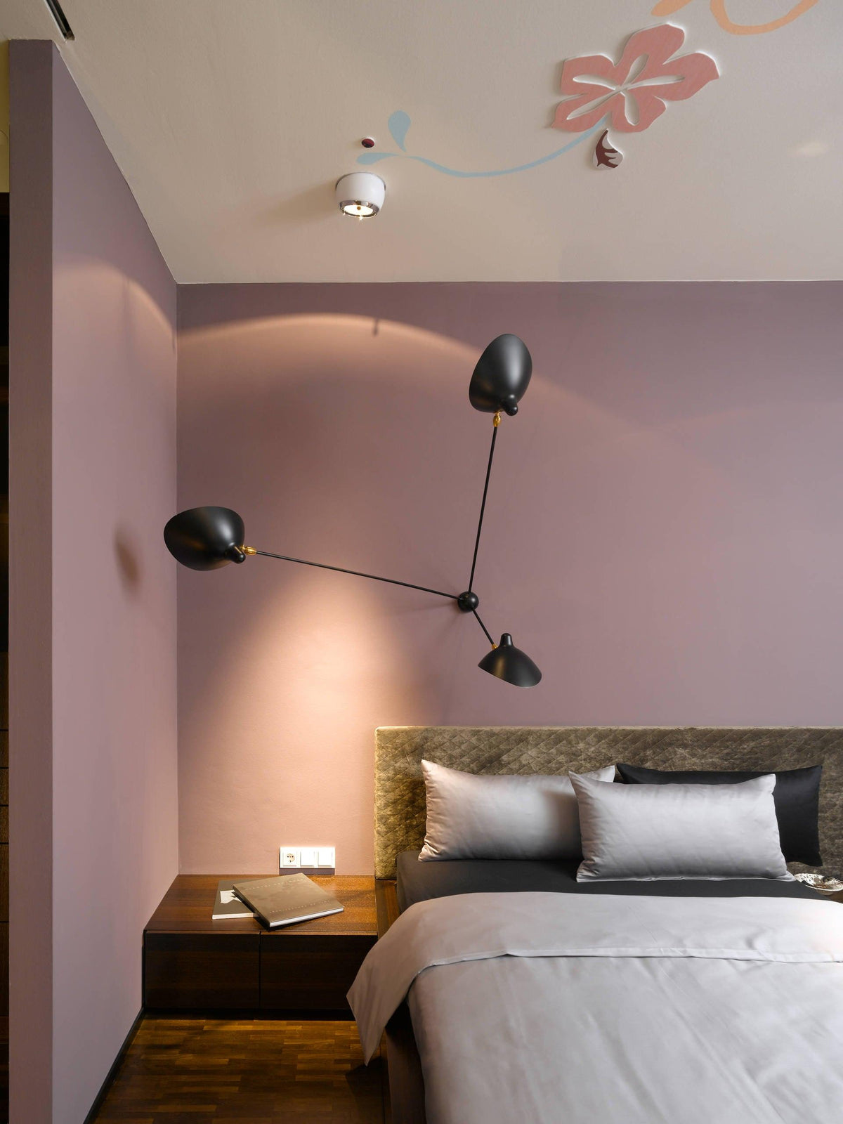 Elaoraine plafondlamp driearm zwart sculpturaal