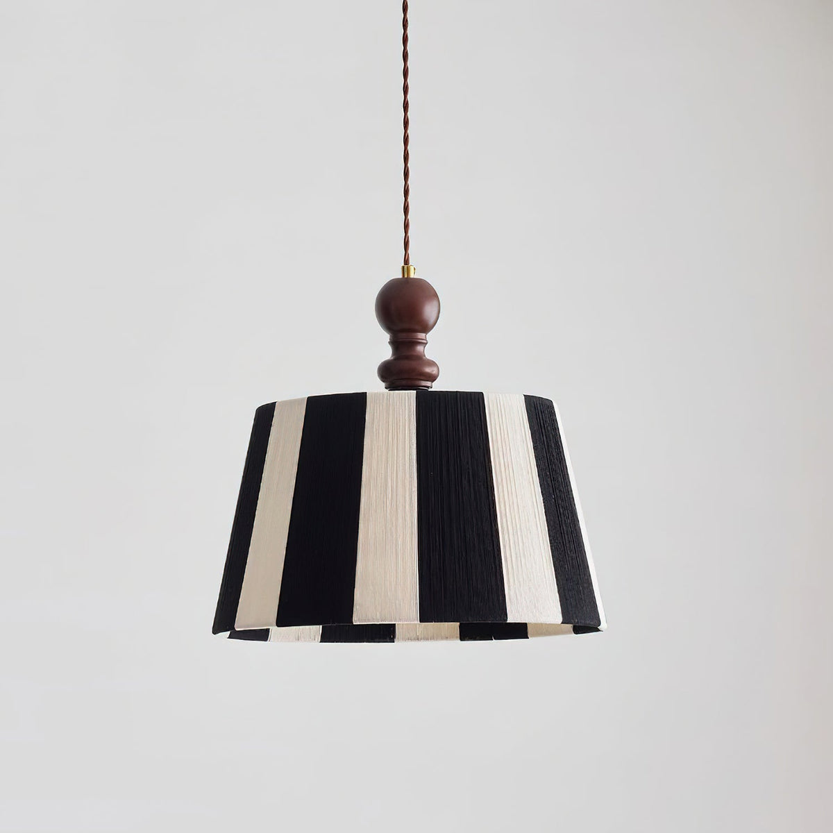 Renisira hanglamp met strepen in walnootkleur