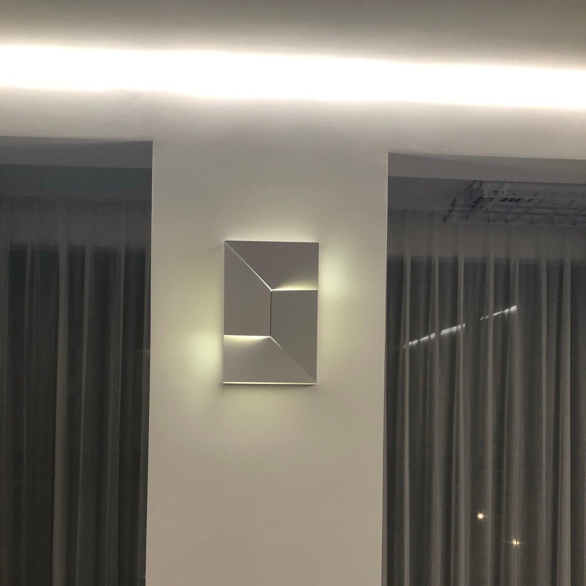 Arthaen Shadows Grand wandlamp