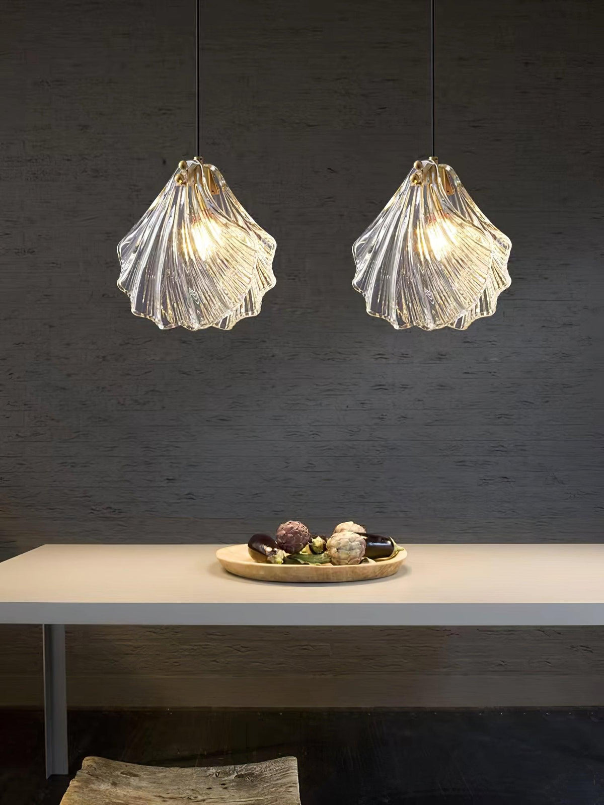 Veda hanglamp van glas met schelpontwerp, artistiek en elegant