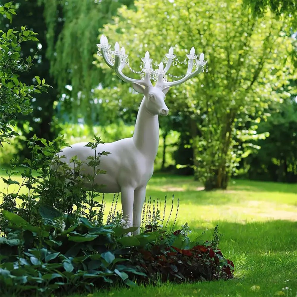 Veluaine vloerlamp hertfiguur speels artistiek