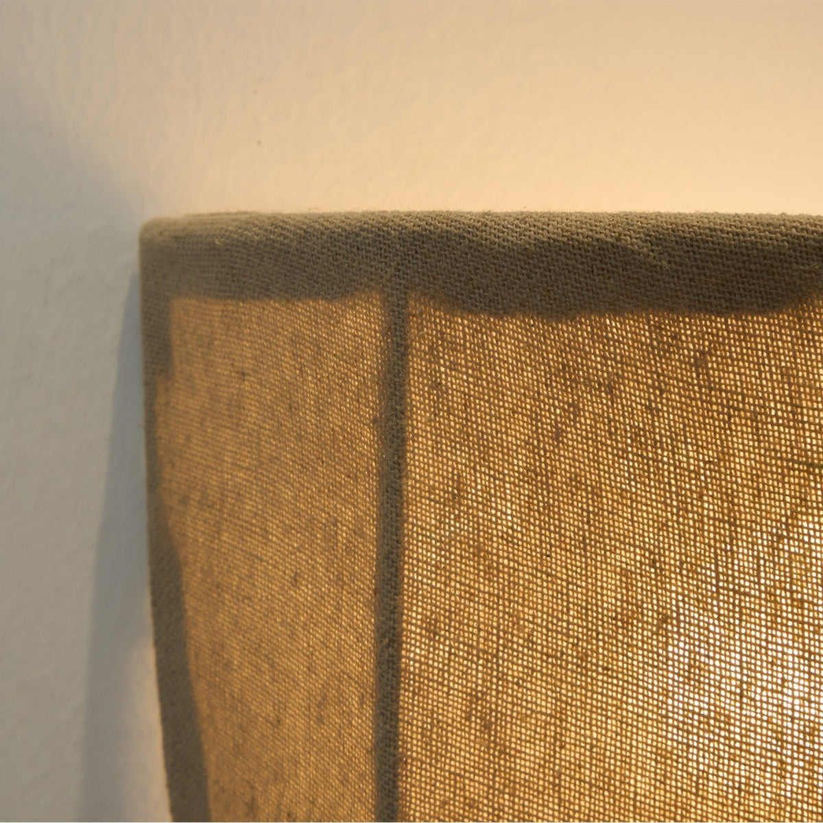 Griswold wandlamp met linnen stof
