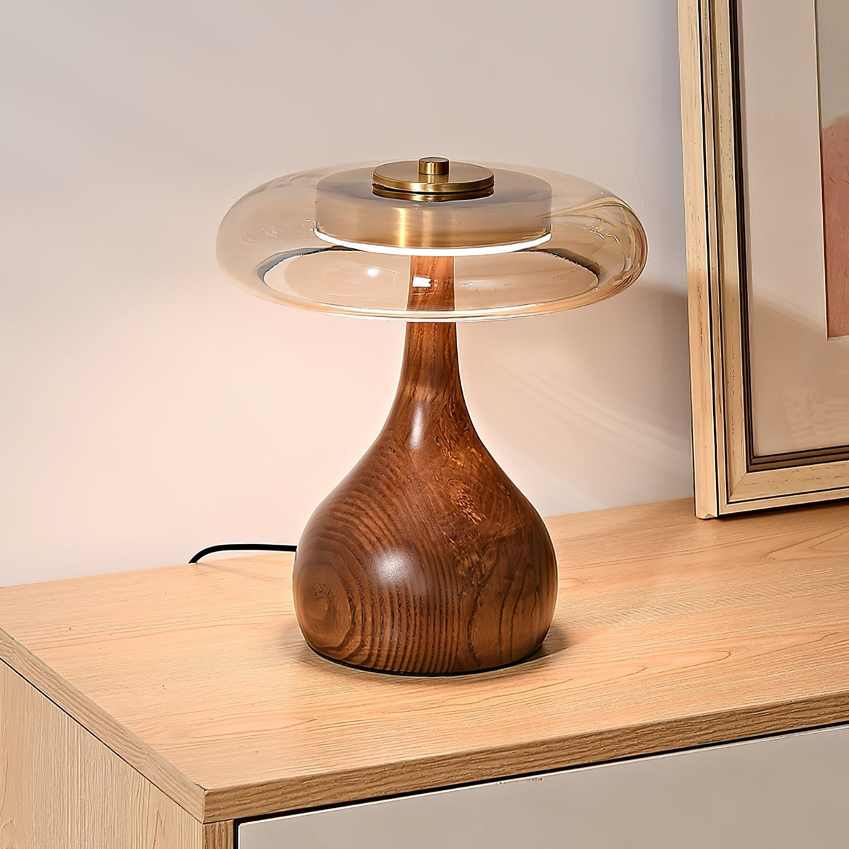 Bux Moderne tafellamp van walnoothout