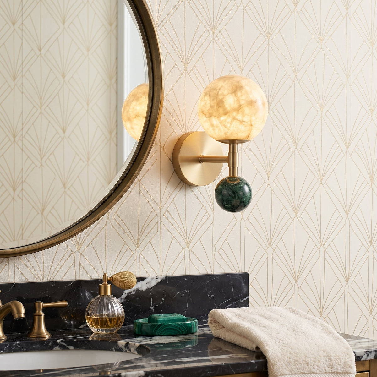 Tarrowcombe albast wandlamp