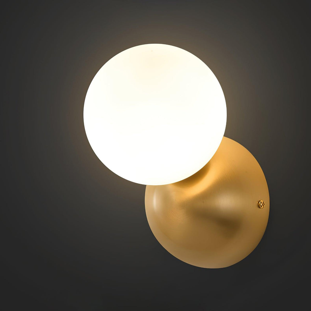 Velirina Bolvormig Glas Messing Wandlamp