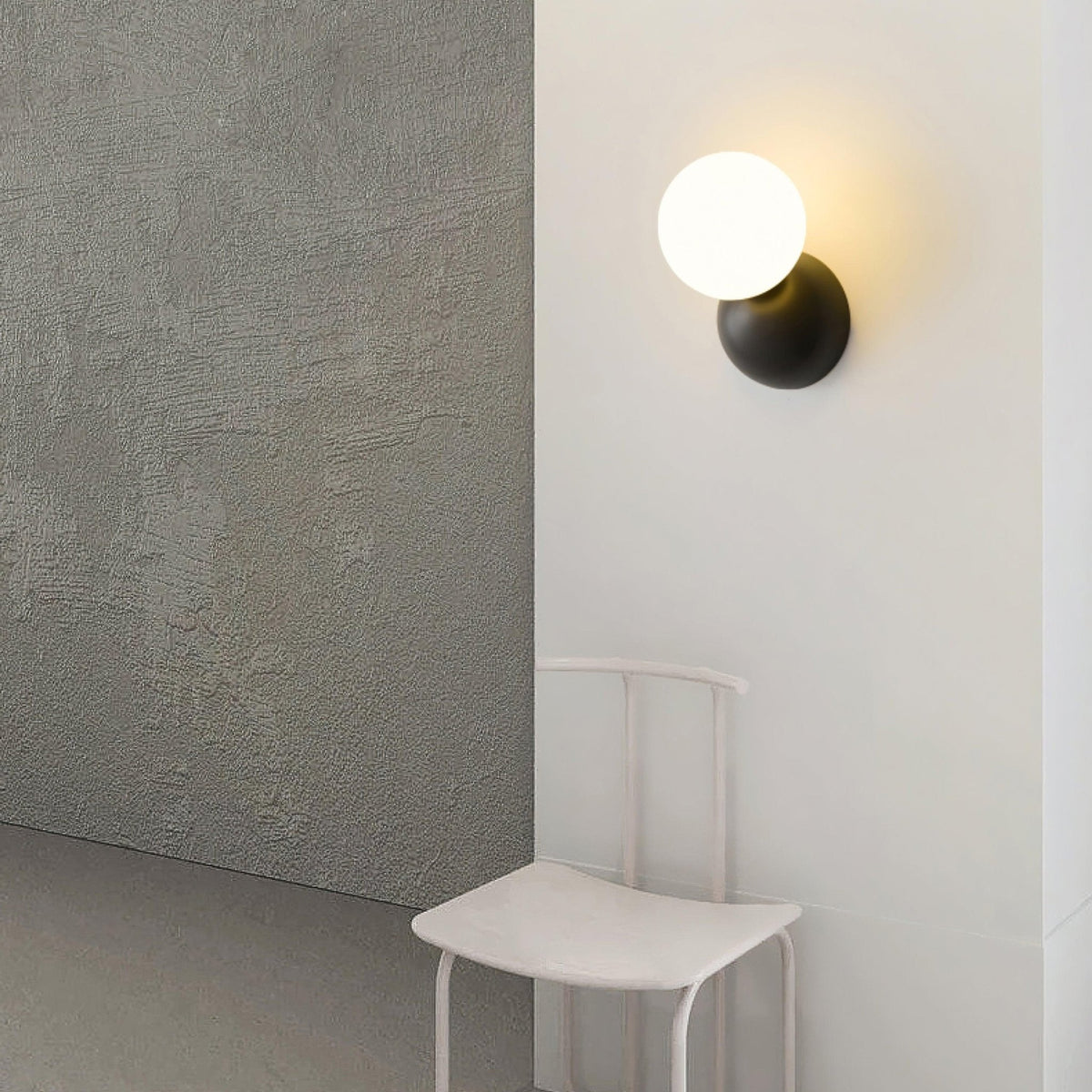 Velirina Bolvormig Glas Messing Wandlamp
