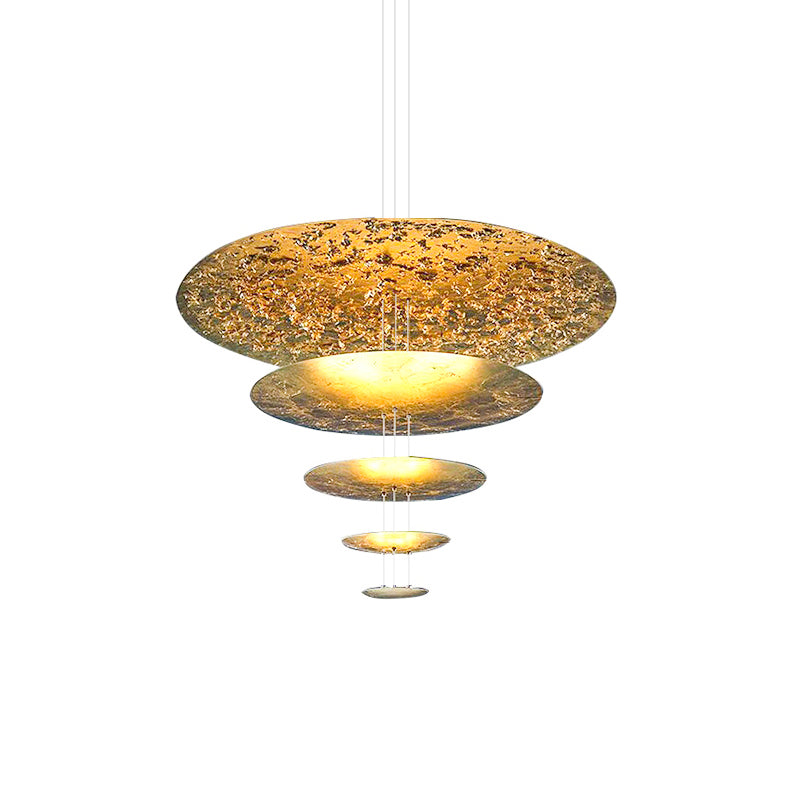 Phelion gelaagde hanglamp van goudfolie
