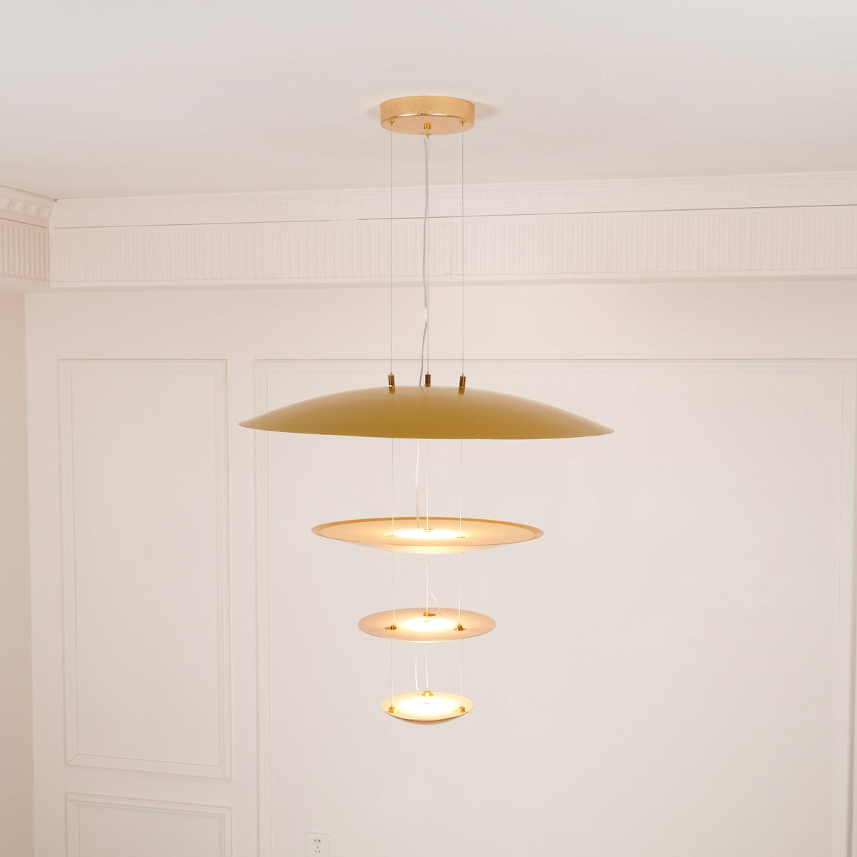 Phelion gelaagde hanglamp van goudfolie