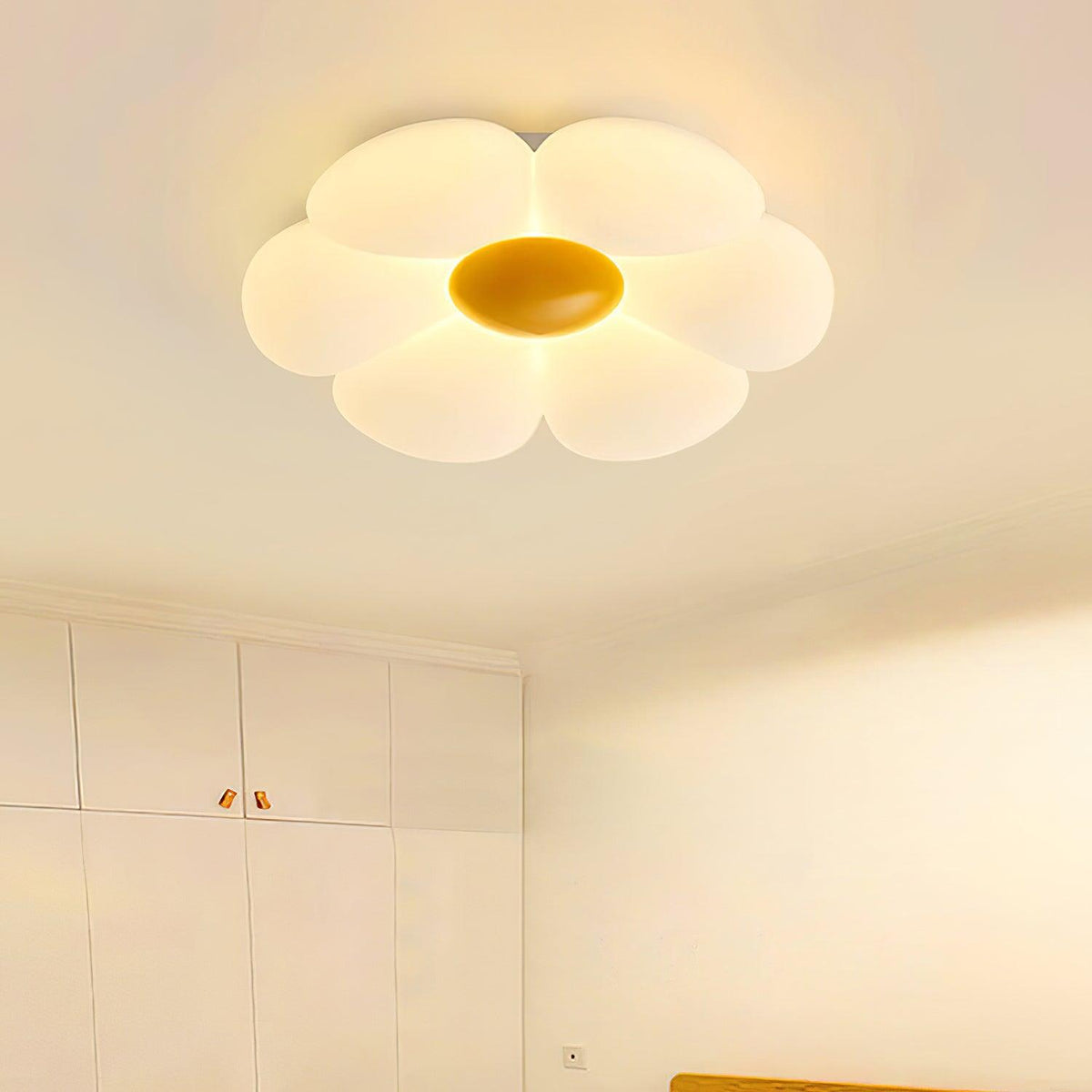 Liorinella plafondlamp Six-Leaf Flower voor kinderkamer