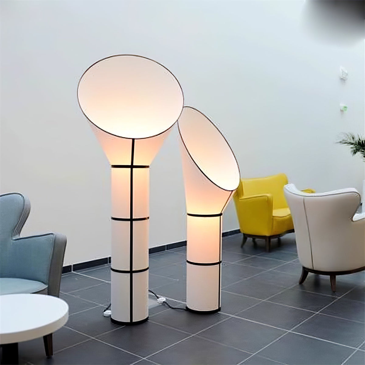 Thornevale Sketch Line vloerlamp