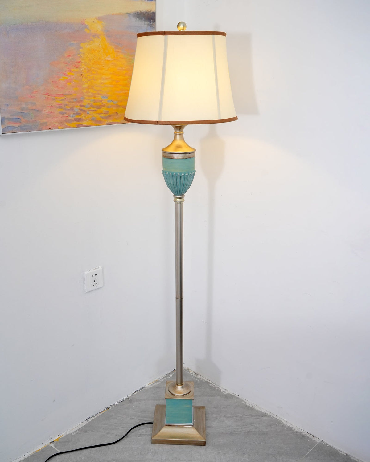 Niraaya Vintage hars vloerlamp
