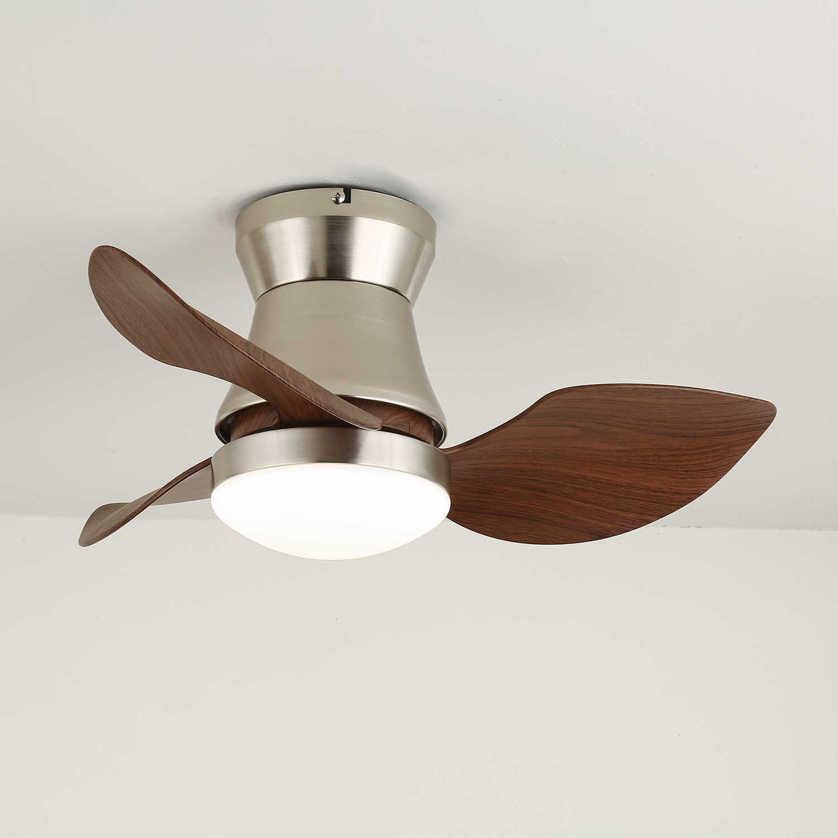 Airlume Moderne plafondventilator met verlichting van walnoothout