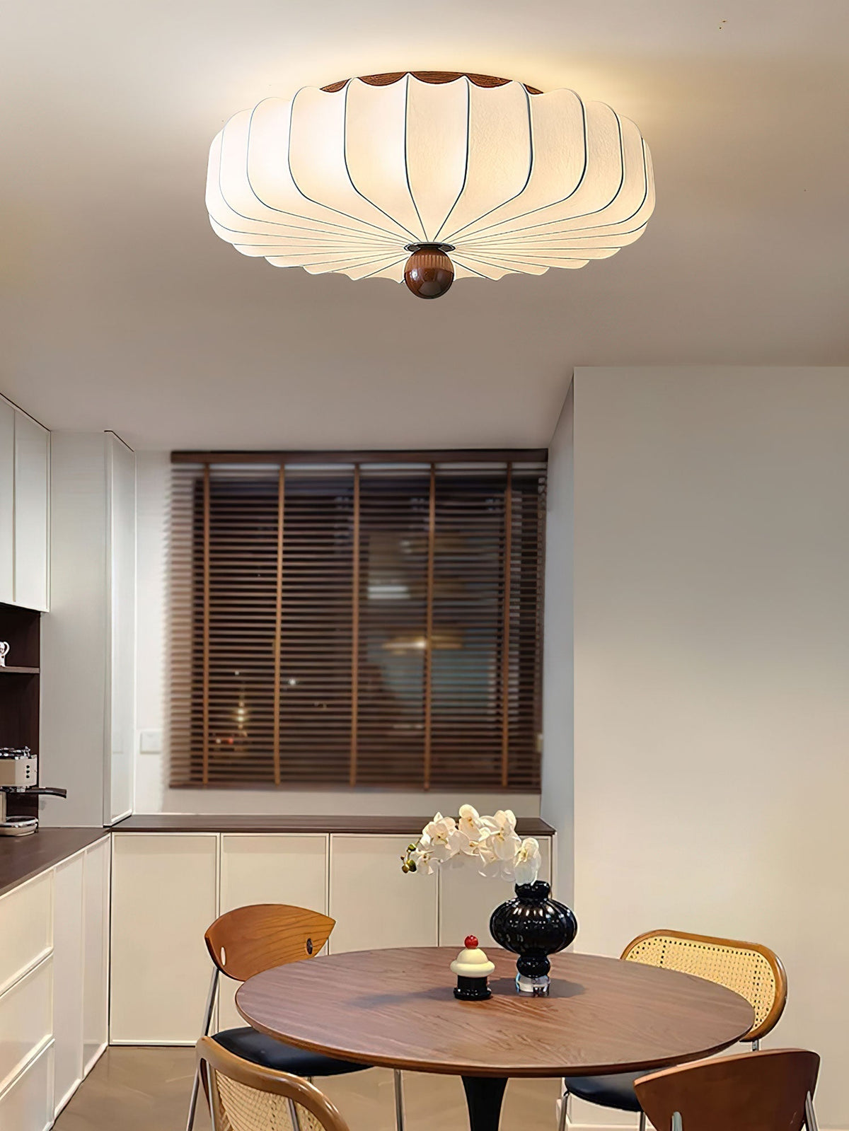 Zotala Petal bloemblaadjes stof plafondlamp van hout