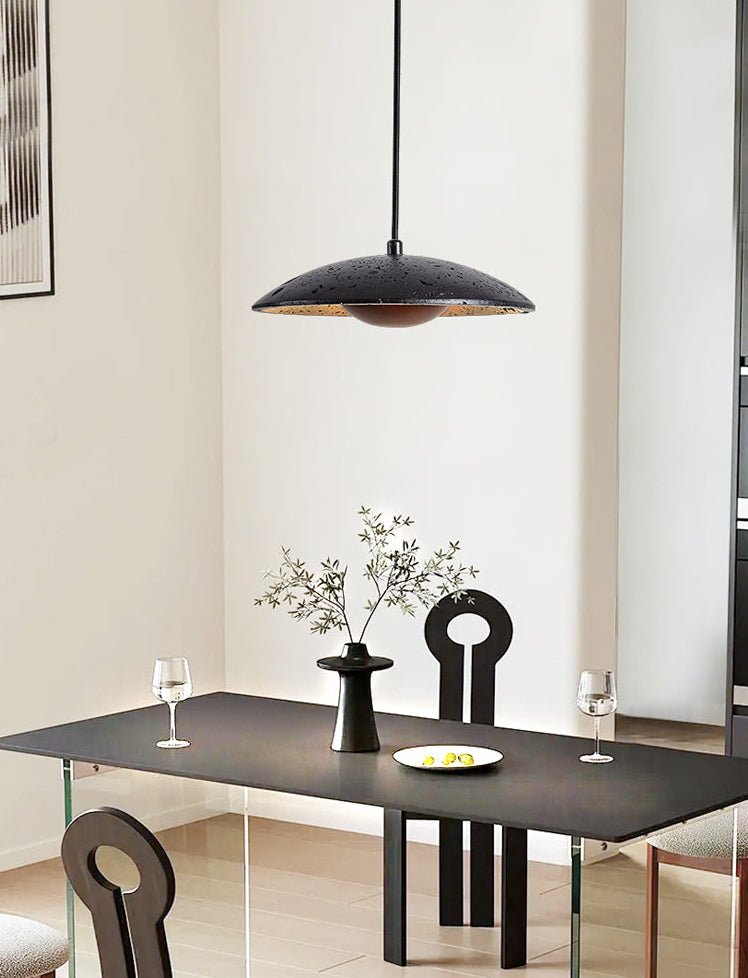 Noreeria hanglamp in zwart travertin en donker walnoot